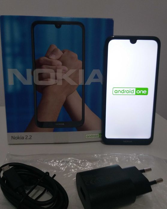 Vand Nokia NOU, Dual sim + Sim Cadou, Superb Pret Negociabil
