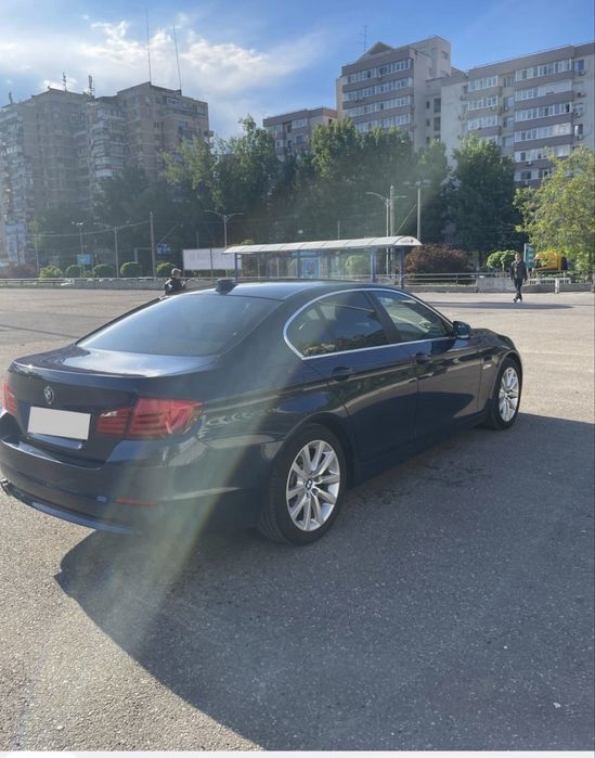 Dezmembrez BMW  Seria 5 F10 an 2011 motor 2.0 disel N47 cutie automata