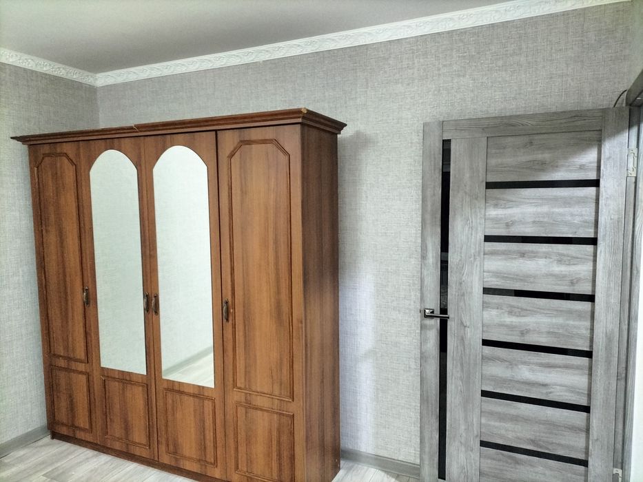 Сдать по месячно квартиру