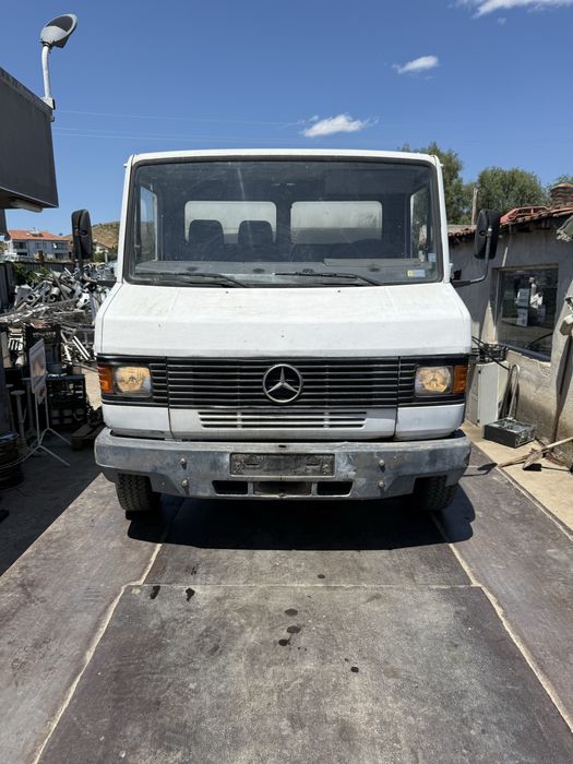 Мерцедес 609 на части