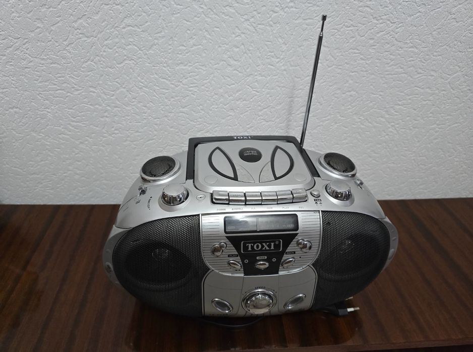 Кассетник - портативный.