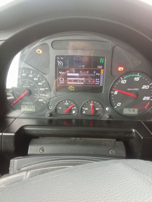 IVECO Stralis 460 + WIELTON прицеп Сотилади