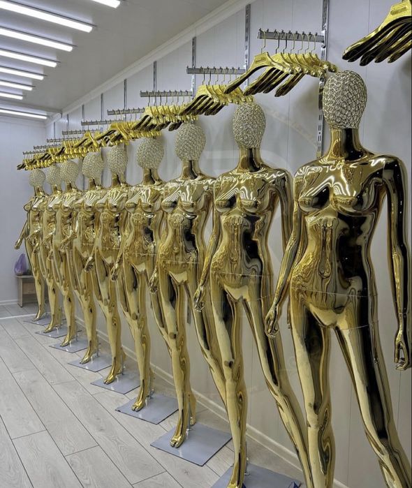 Продам манекены 2 шт