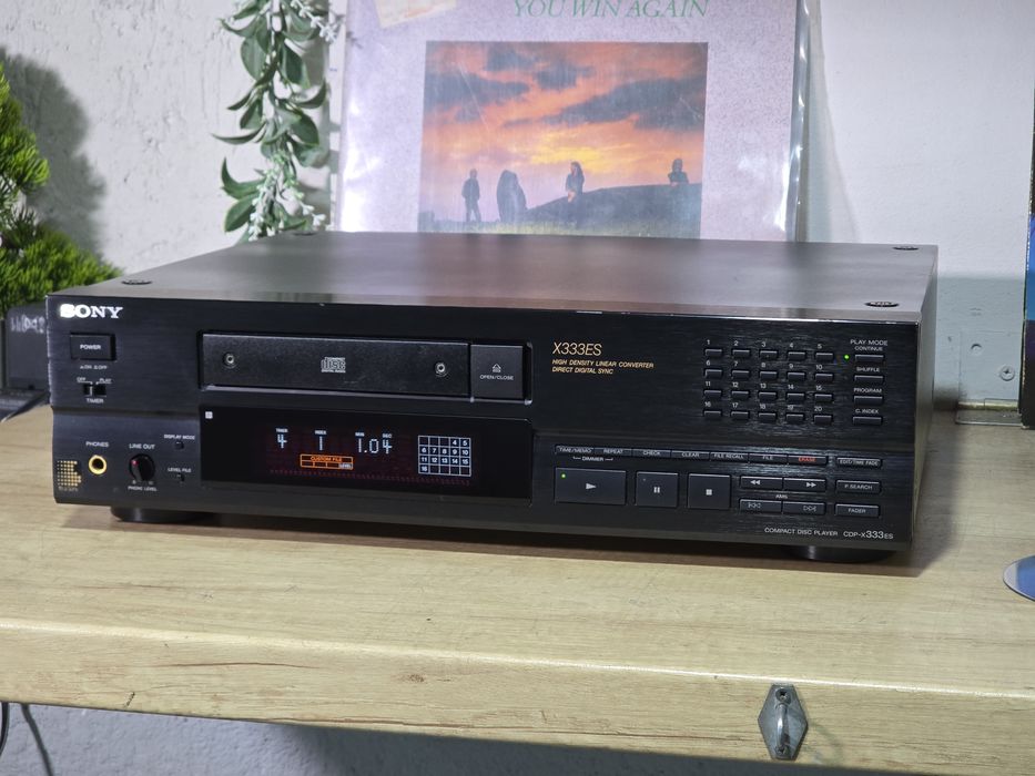 Cd player SONY CDP-X333ES, hifi audio,  seria ES  hi-end,  japan