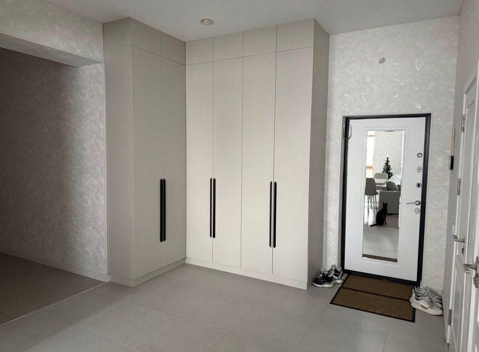 Яккасарай,  ЖК Саламатина. Кирпичный дом.  Хороший ремонт. Срочно