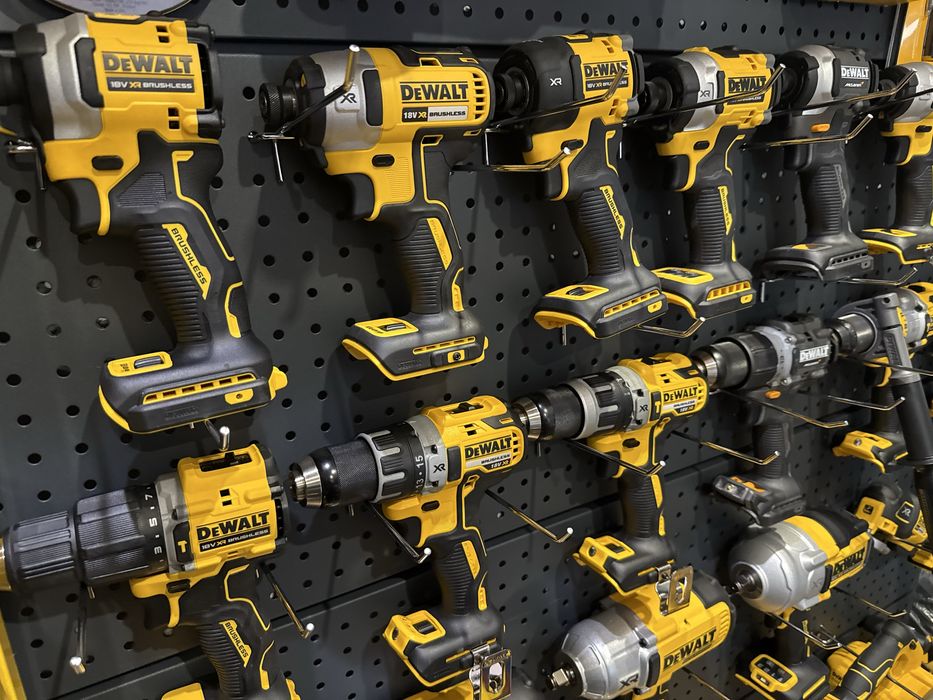 DeWALT Винтоверт DCD791 18V Brushless / Безчетков 70Nm