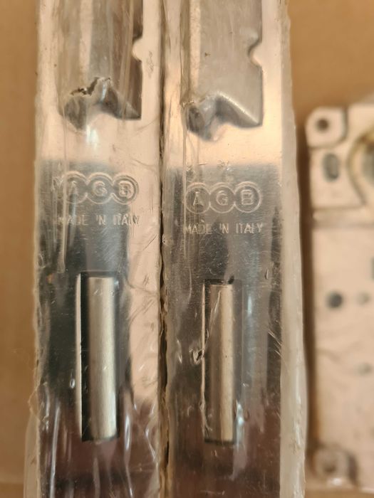 Broasca simpla pentru usi de interior din lemn