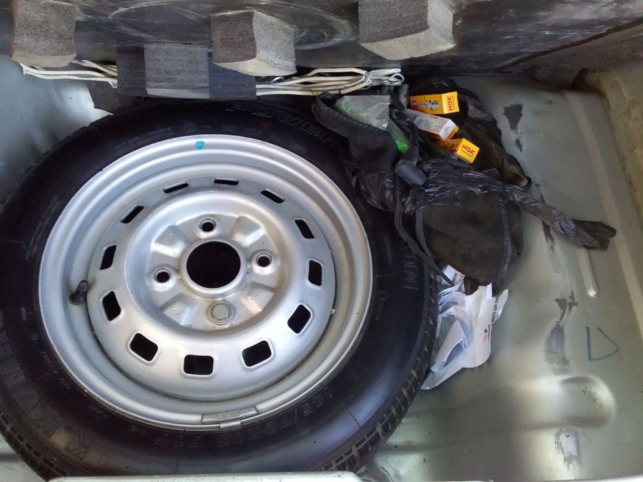matiz sotiladi holati yaxshi kiraskasi yoʻq