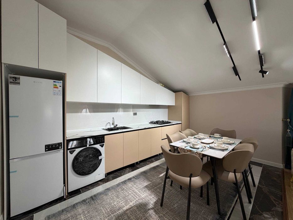 №4795 Продается квартира мансарда с евро ремонтом 3х ком 93кв