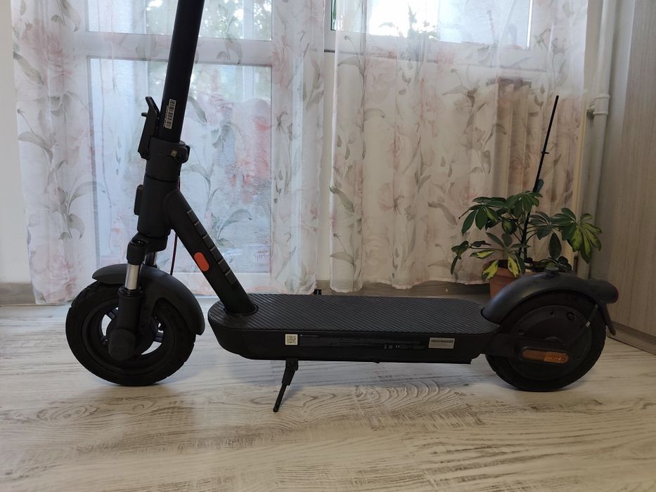 Trotineta     electrică Xiaomi scuter 5