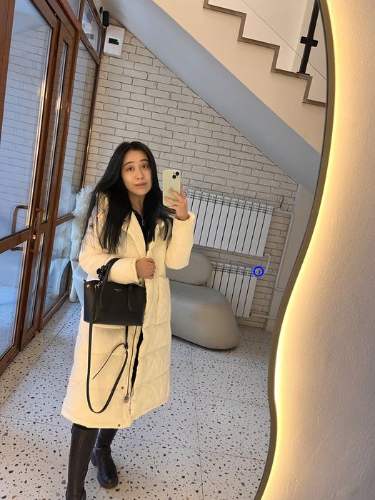 Продам белый пуховик