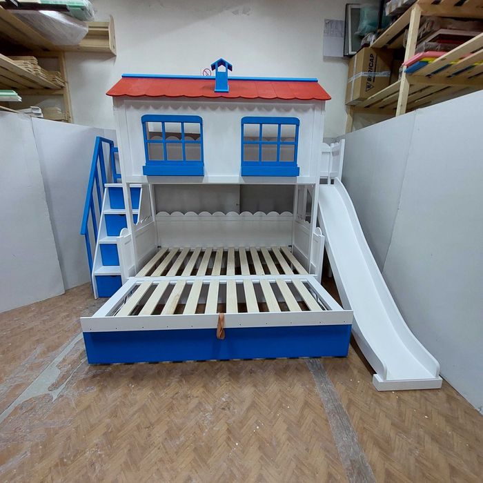 TRANSPORT GRATUIT.Pat etajat-supraetajat tip casuta cu toboganCod 2810