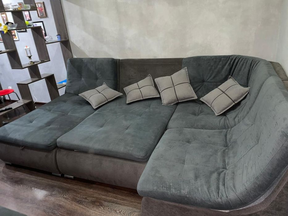 Продается диван в отличном состоянии