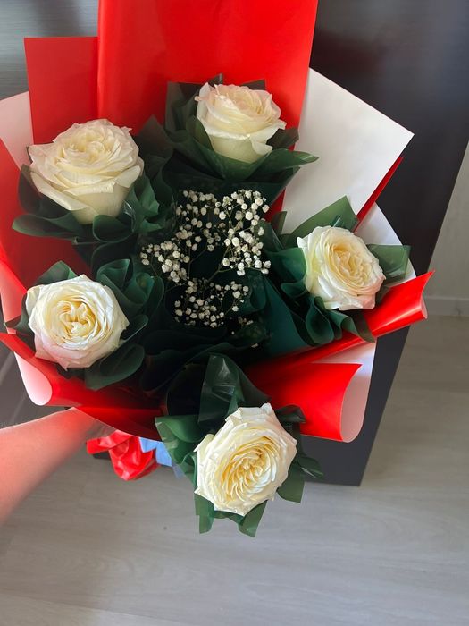 Свежие цветы СРОЧНО ПРОДАЮ