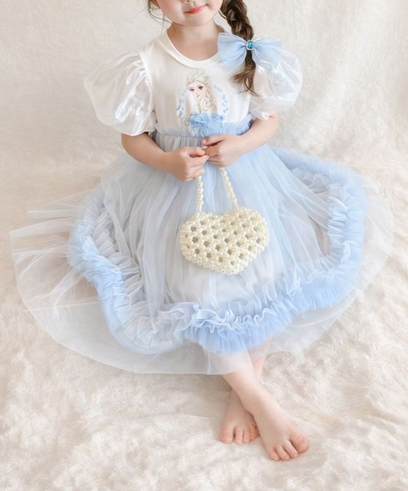 Платье пышной с Эльзой из Холодного сердца