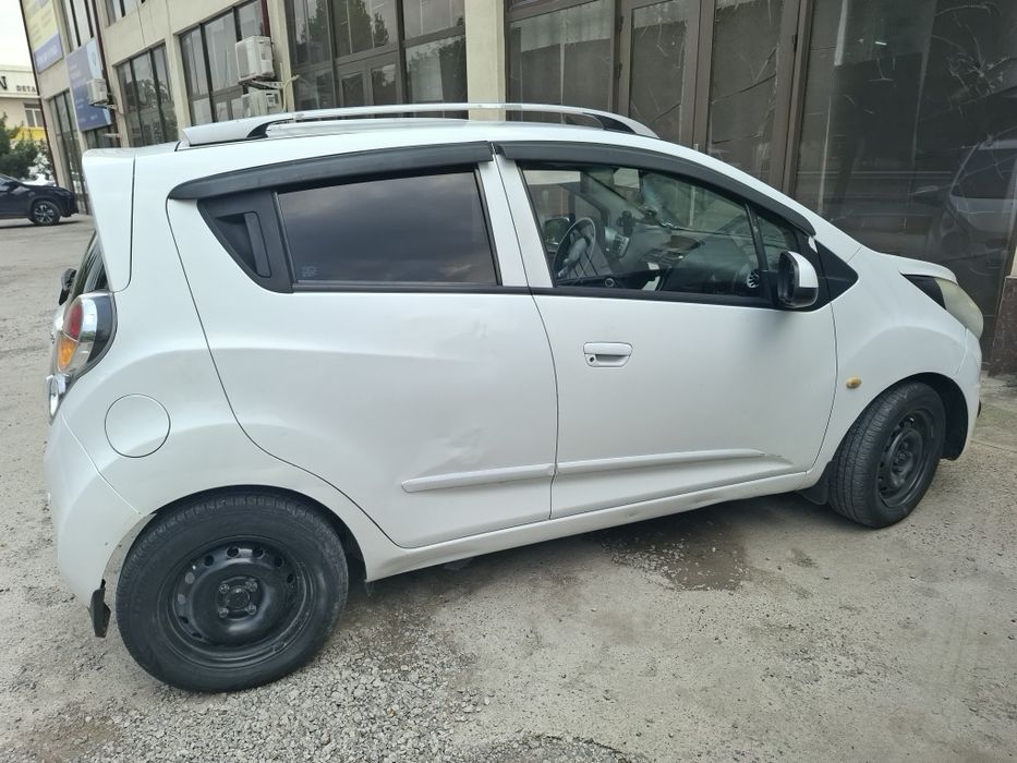 Spark chevrolet 2011
