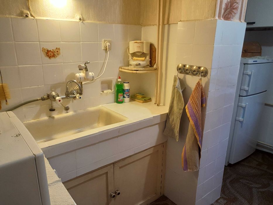 Дава се под наем Двустаен апартамент в Велико Търново, Чолаковци - 55 кв.м за 229.5 € - Снимка #2