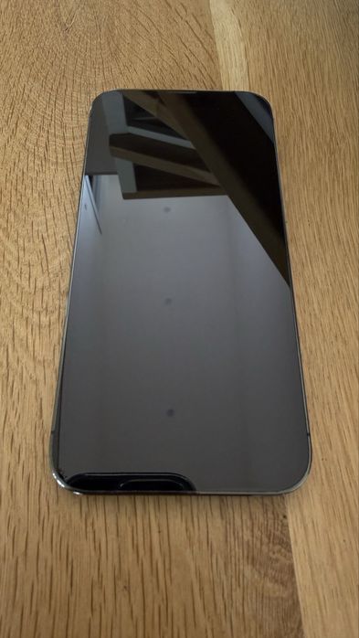 iPhone 13 Pro — отлично визуално състояние, батерия 77%