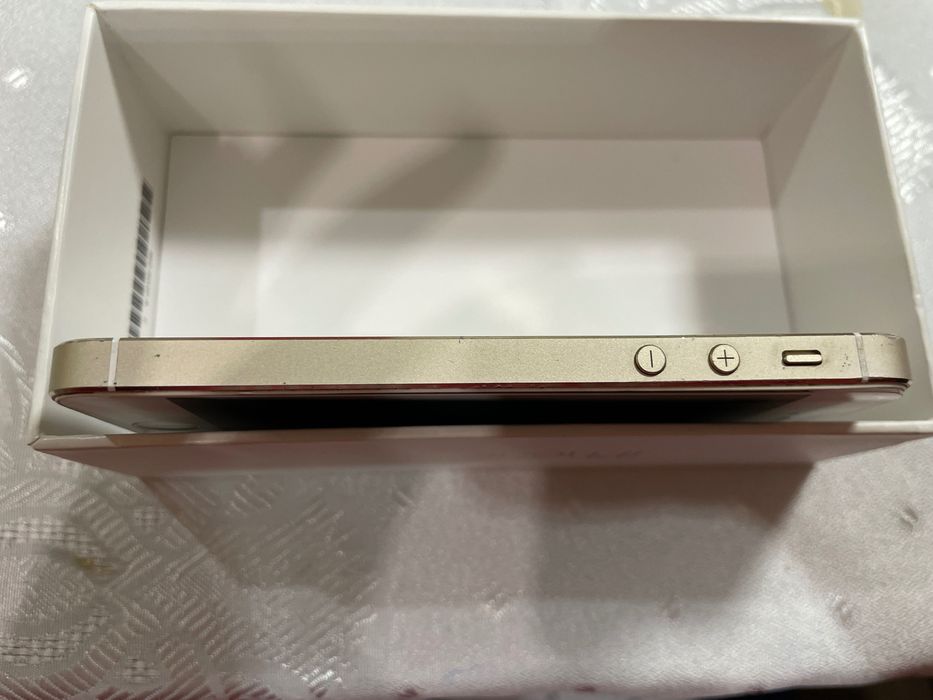 iPhone 5s Golden (Златист) 16GB, колекционерски