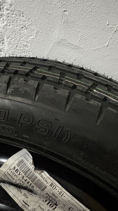 Vand roata rezerva slim Toyota Corolla R17 125/70 D17 + cric OEM completa