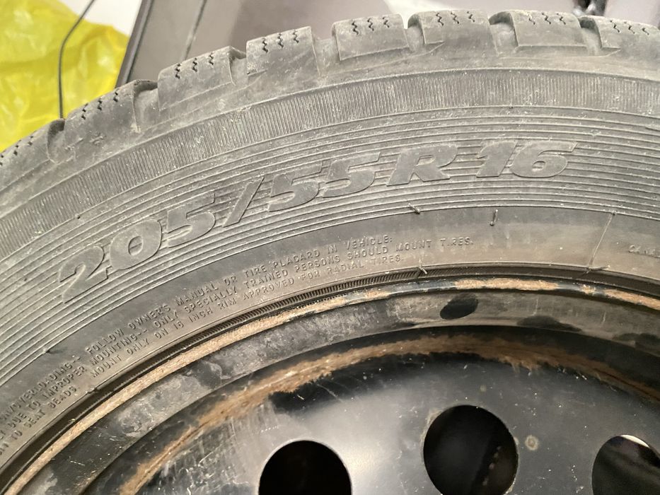 Зимни гуми SNOWPROX 205/55 R16 с джанти 4 бр-общо 150 лв