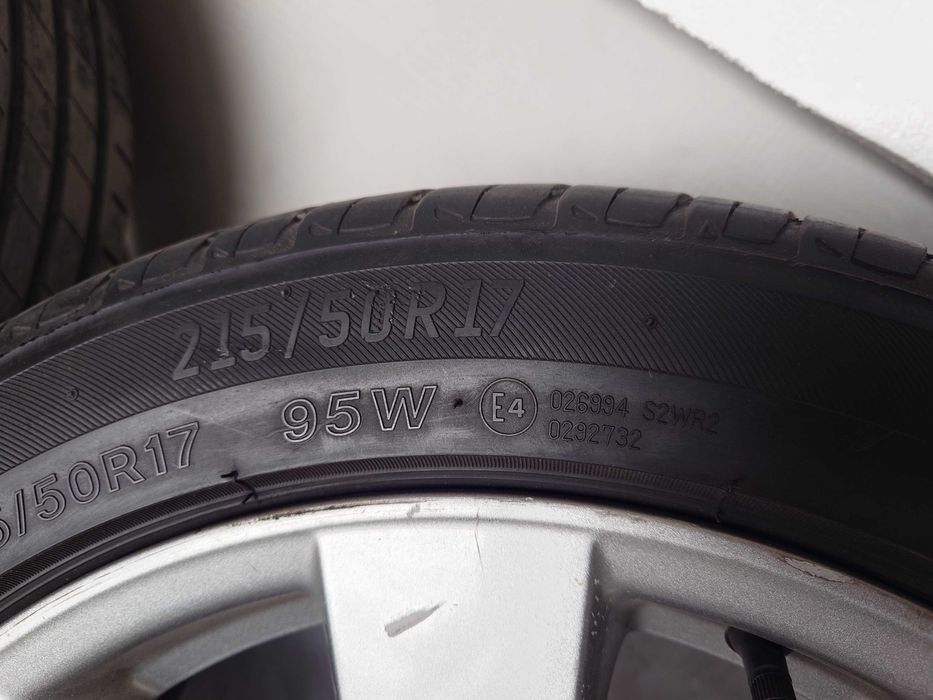 LASSA DriveWays 215/50 R17 95W - DOT 0622 - употребяван комплект