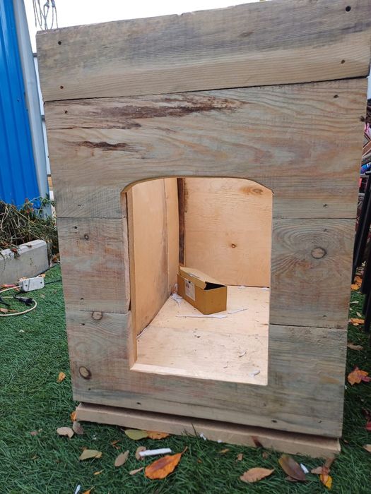 Продам будку для собаки