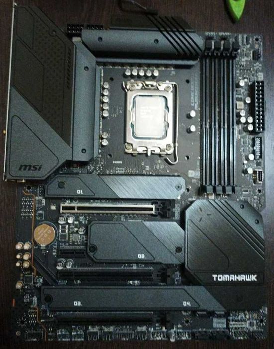 intel core i9 12900KF  Msi MAG Z690 TOMAHAWK WIFI DDR4