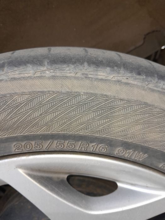 Срочно продам летние шины