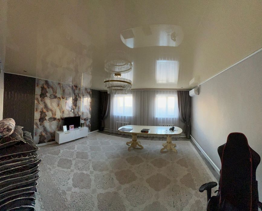 Жер уй сатылады.