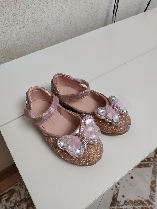 Зимний комбинезон и обувь