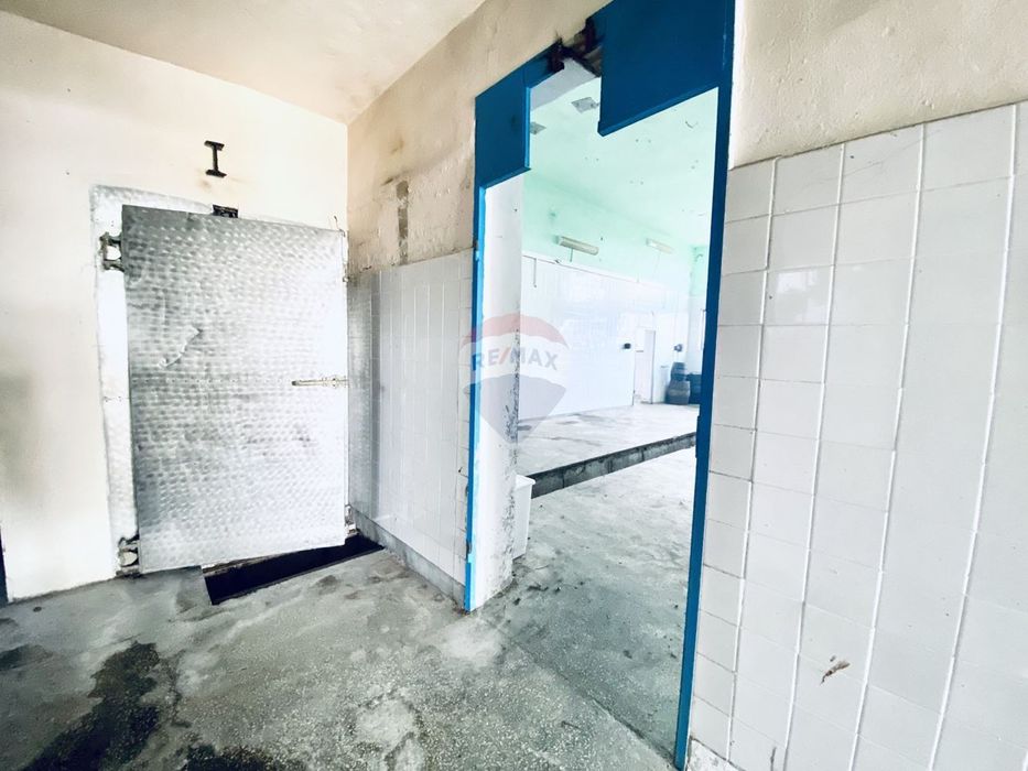 Продава се Промишлена сграда в Балчик - 904 кв.м за 277 €/кв.м - Снимка #9