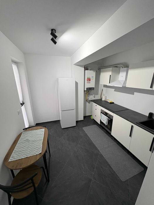 Prima închiriere| 40 m² | Piața Mare Botoșani | Parcare subterană