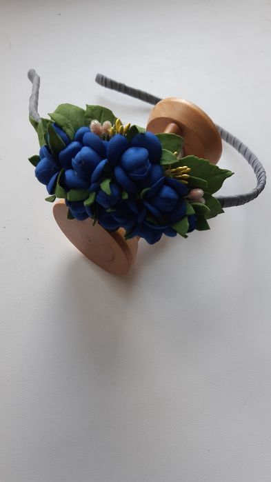 продам заколки,ободочки,броши.