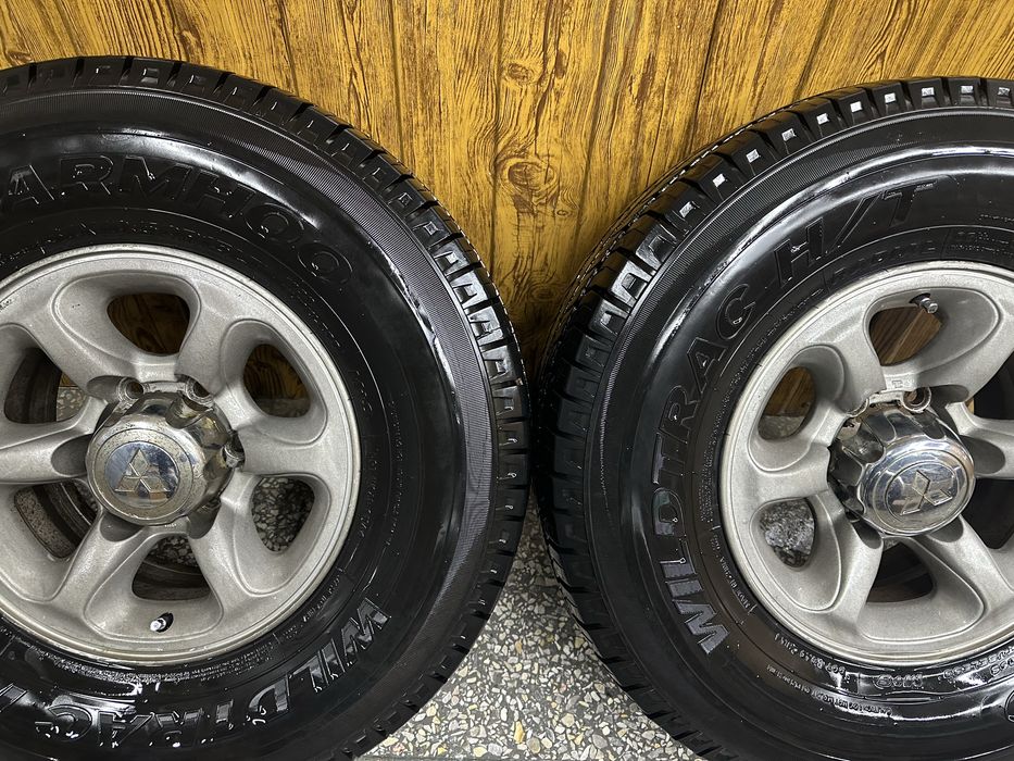 Продам колеса 4 шт  ( шины с дисками )