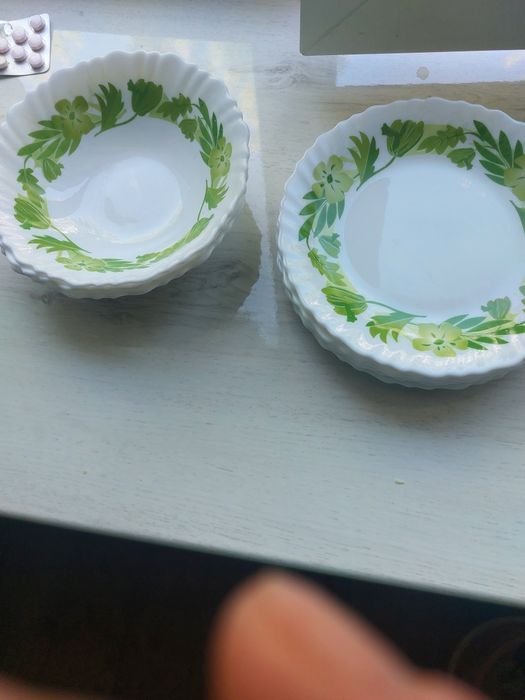 9 шту тарелки разные, фарфоровые