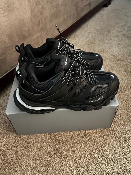 balenciaga track black cu led si fara