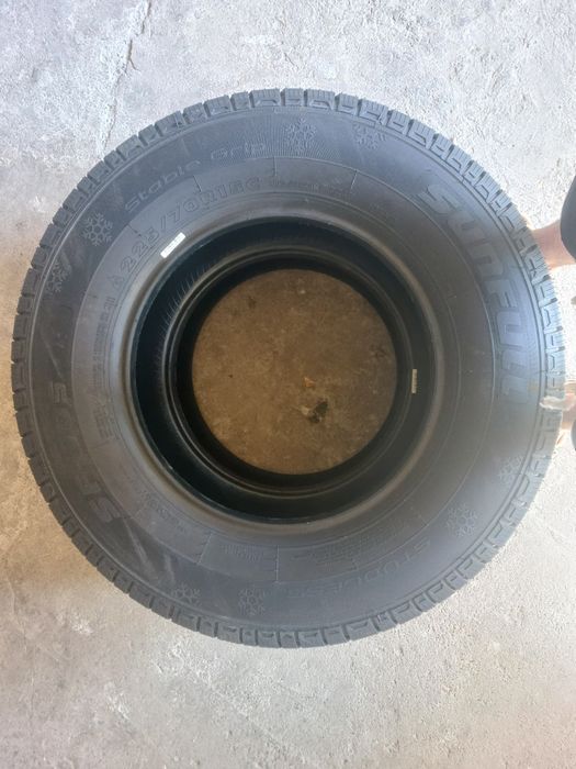 Vand cauciucuri 225/70R15C