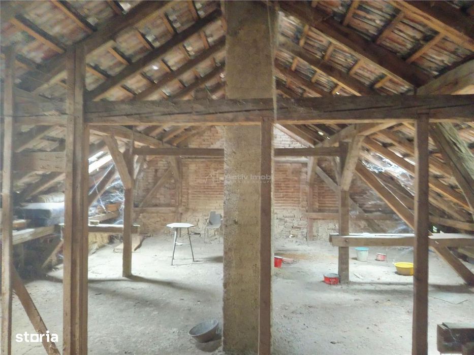 Oravita, Casa cu Spatiu Comercial, Zona Lacul Mic, Pret Negociabil