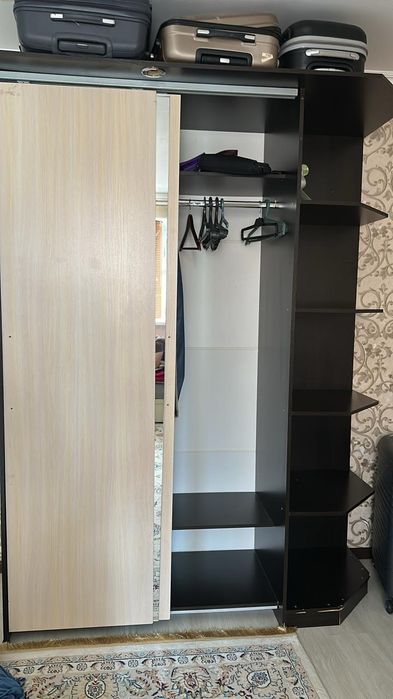 Шкаф сатылады 25000