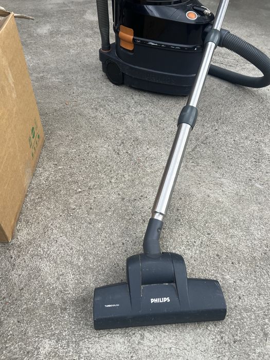 Aspirator Philips FC6844  masina de curațar turbo sistem