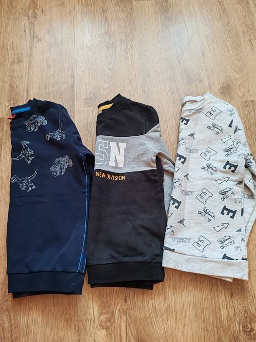 Lot bluze groase 128 cm