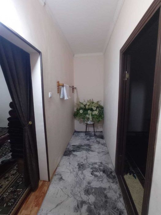 Kvartira sotiladi Oxangaron evalakda