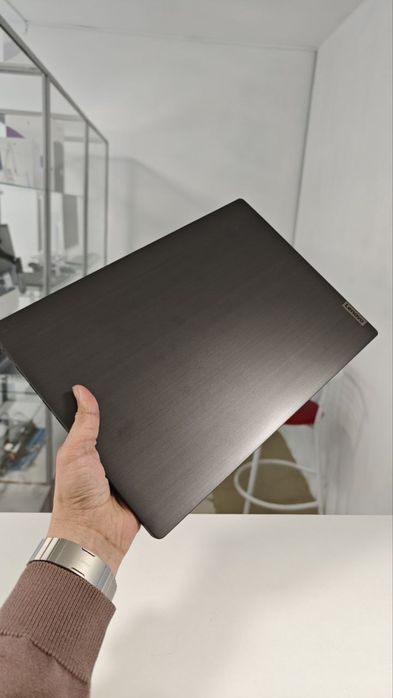 Ноутбук Lenovo 82NB