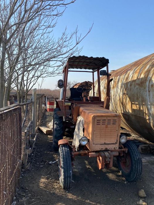 Т-25 трактор с роторной косилкой