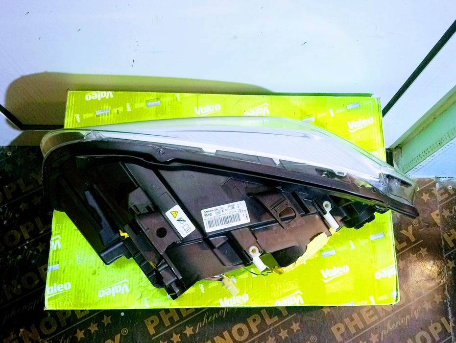 Фар Фарове за БМВ Х1 Е84 / BMW X1 E84 Dynamic Xenon Lci.