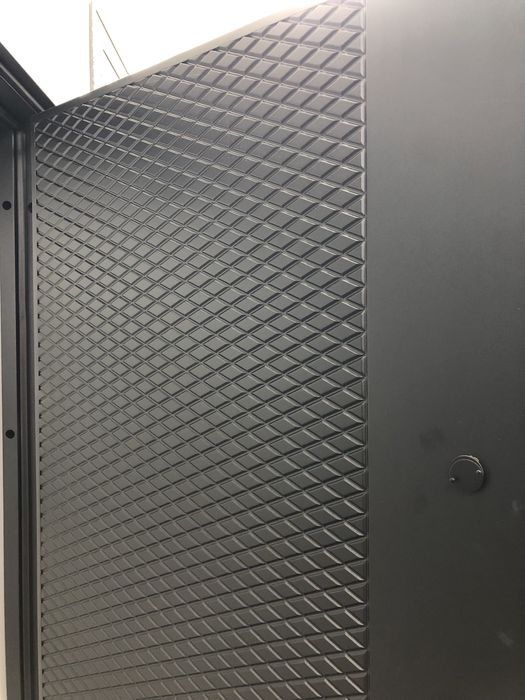 Булдорс! Российские входные двери!