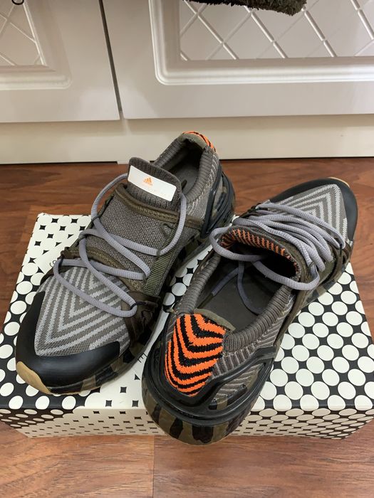 Adidas by Stella McCartney шуба и кроссовки