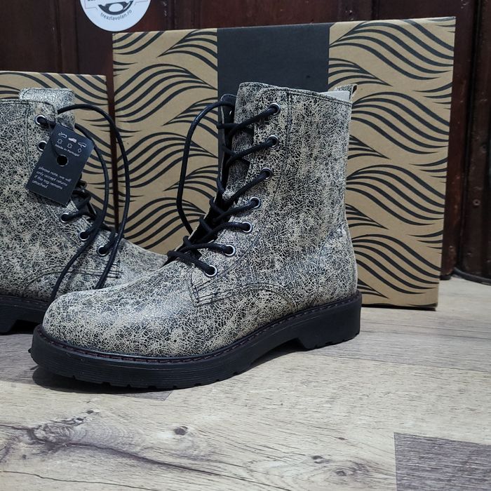 Vând adidași, ghete Pure LifeStyle