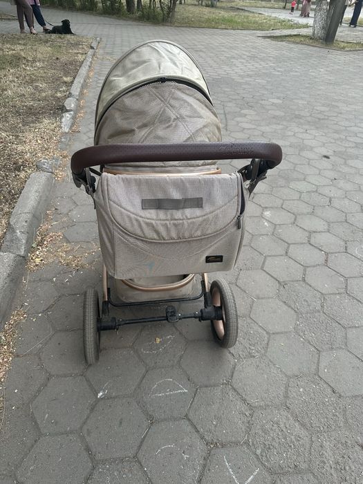 Продаю коляску 3в1 за 65.000